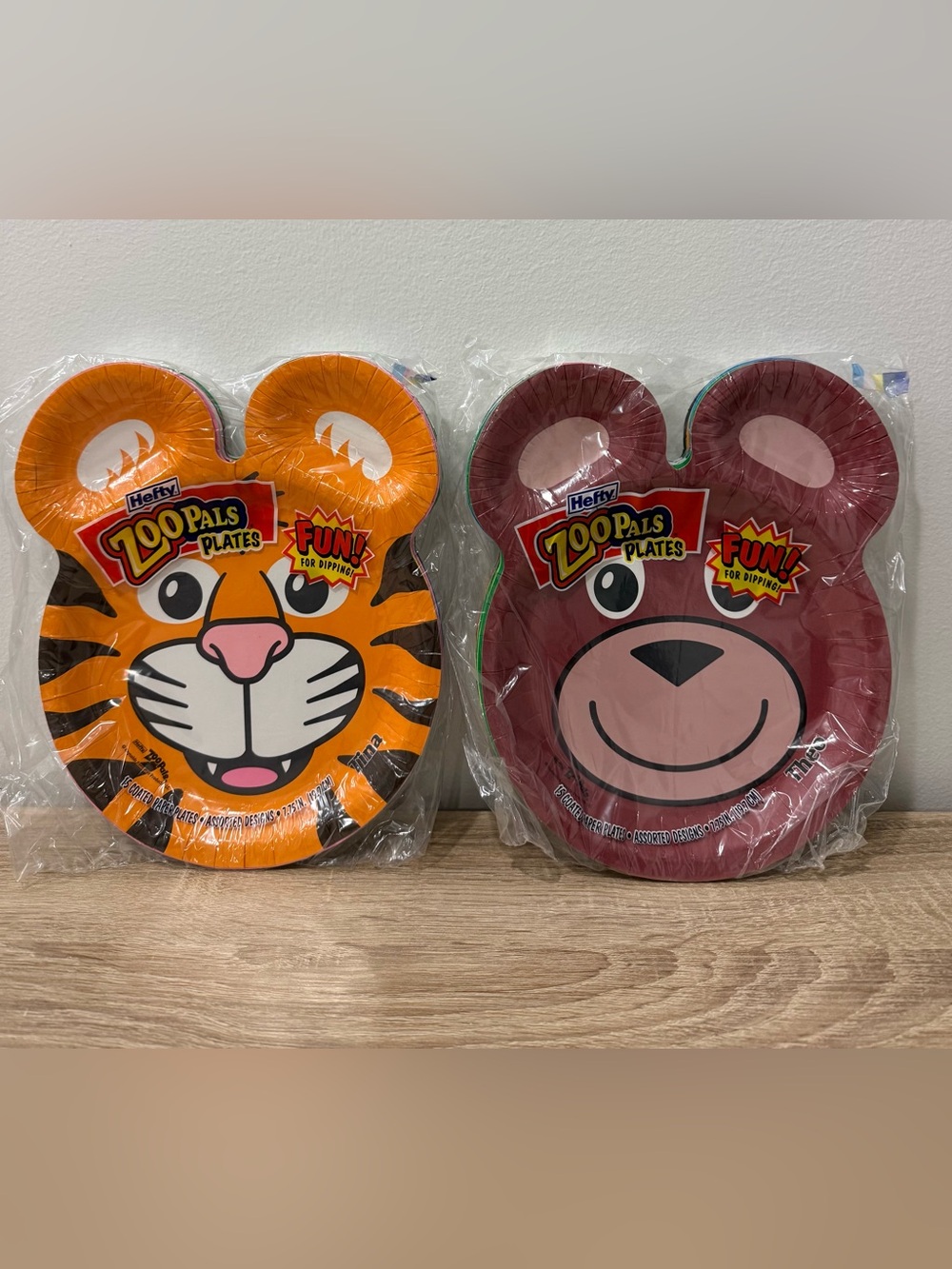 Hefty Zoo Pals Plates 2 Packs 30ct Total Tiger Bear Nostalgic Party Kids New